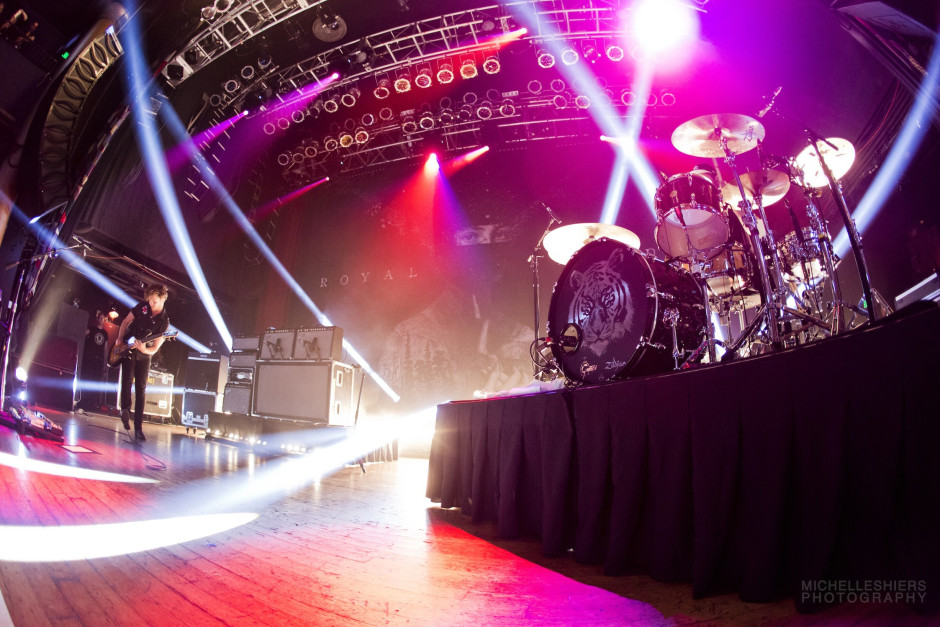 RoyalBlood_hobsd_017