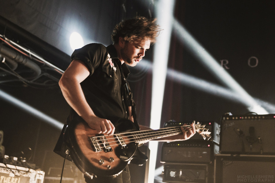 RoyalBlood_hobsd_033