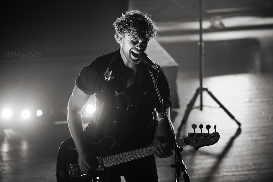 RoyalBlood_hobsd_040